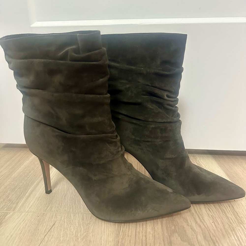 Gianvito Rossi Cecile Dark Olive Suede Bootie 38